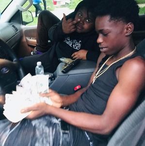 Meet your Posher, Risk